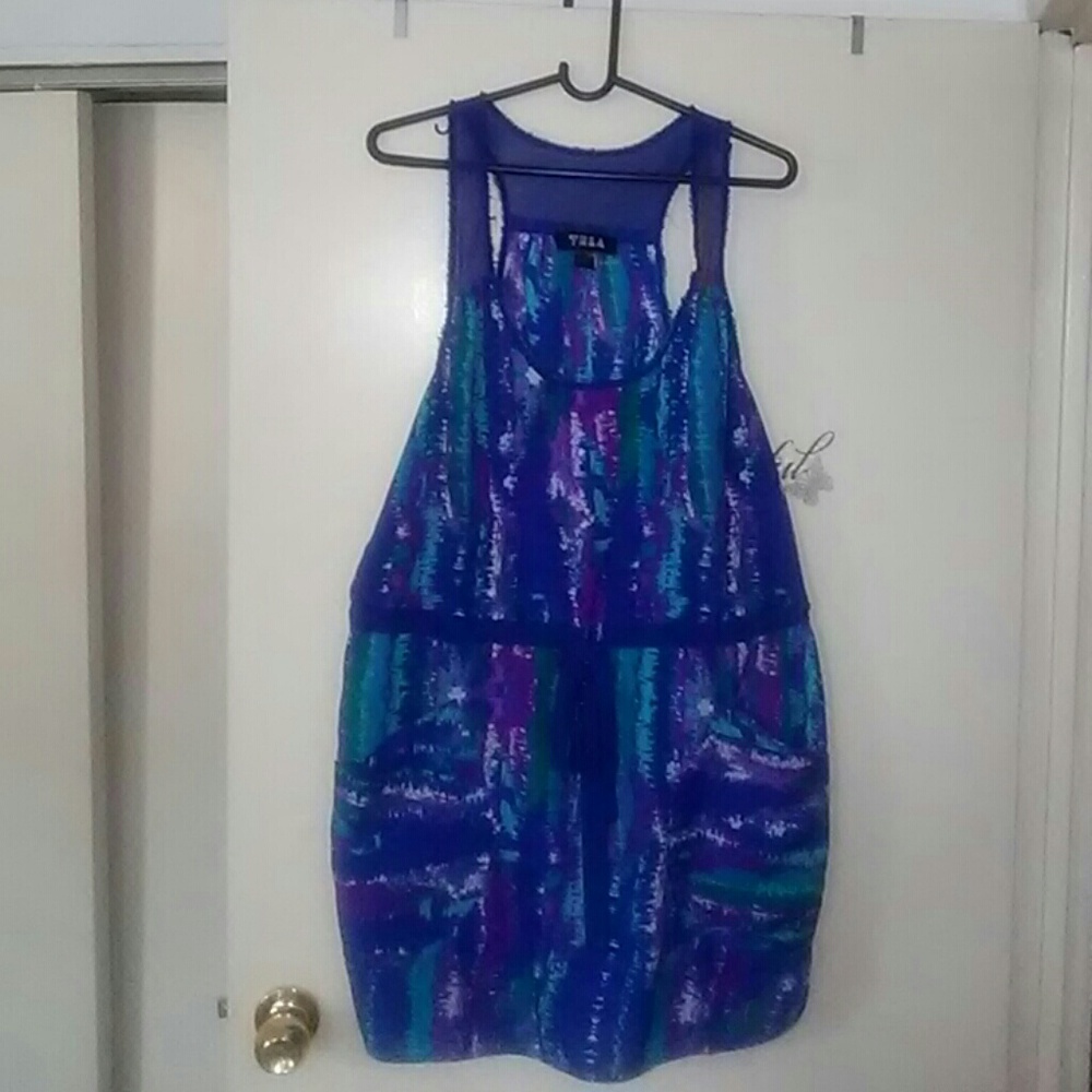 A DRESS FOR 3 SEASONS